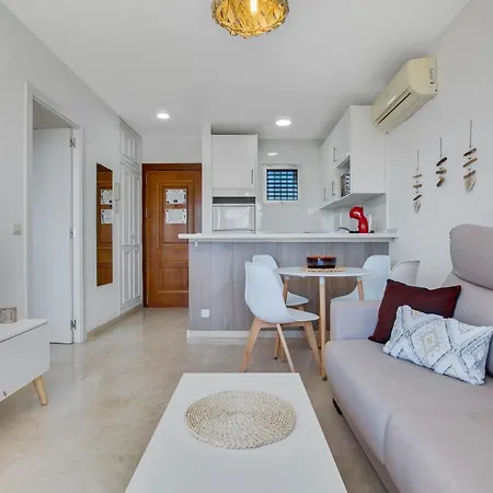 Vistamarina 403a By Ivi Real Estate *