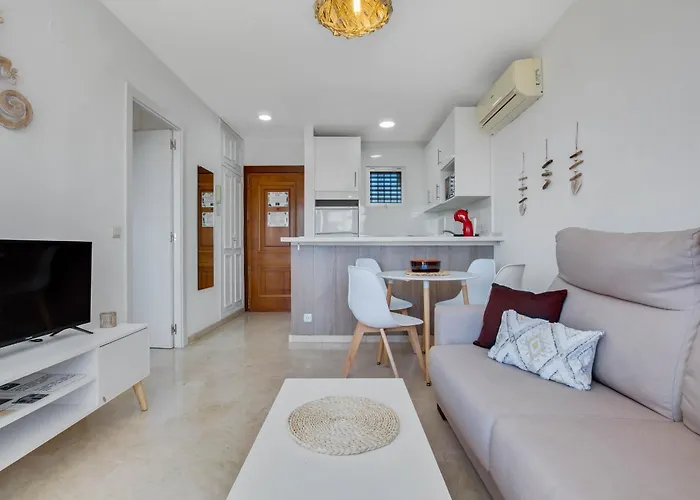 Vistamarina 403a By Ivi Real Estate *